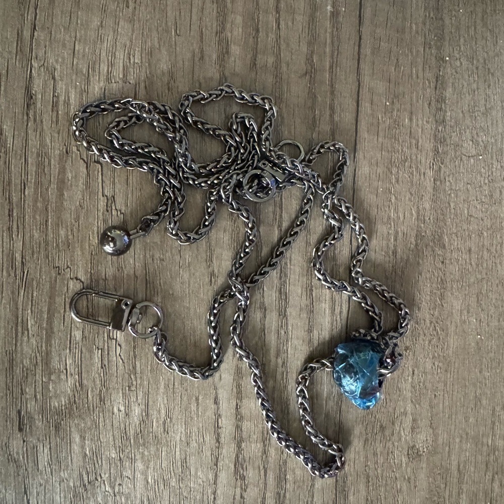 Chic Blue Gemstone Silver Necklace